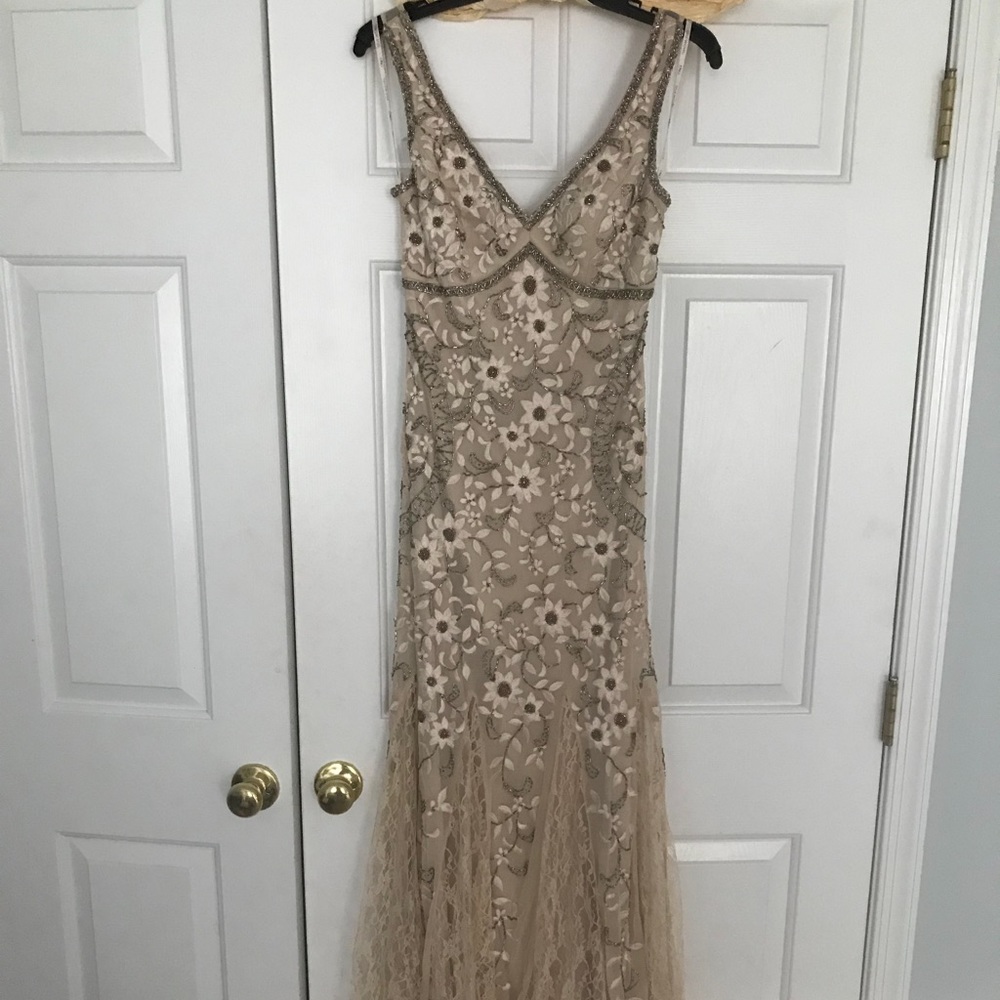 Perfect for prom!! Beaded and lace insert gown